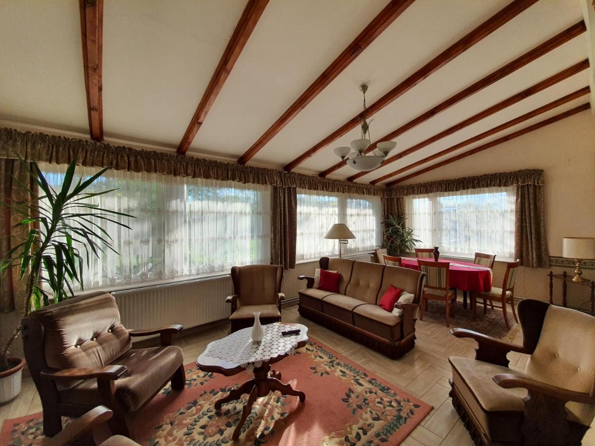 Platan Szallashely Hotel Sandorfalva Bagian luar foto